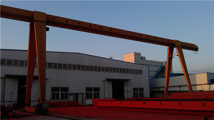 MH型電動葫蘆單梁門式起重機(jī) MH型電動葫蘆單梁門式起重機(jī)